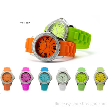 Fashion Popular Quartz Wrist Watch